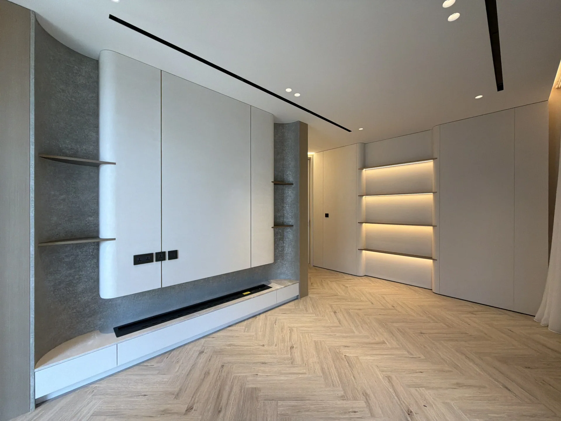 A Calm Continuous Surface - Study 152, a microcement overlay residential decorative finish in dune beige