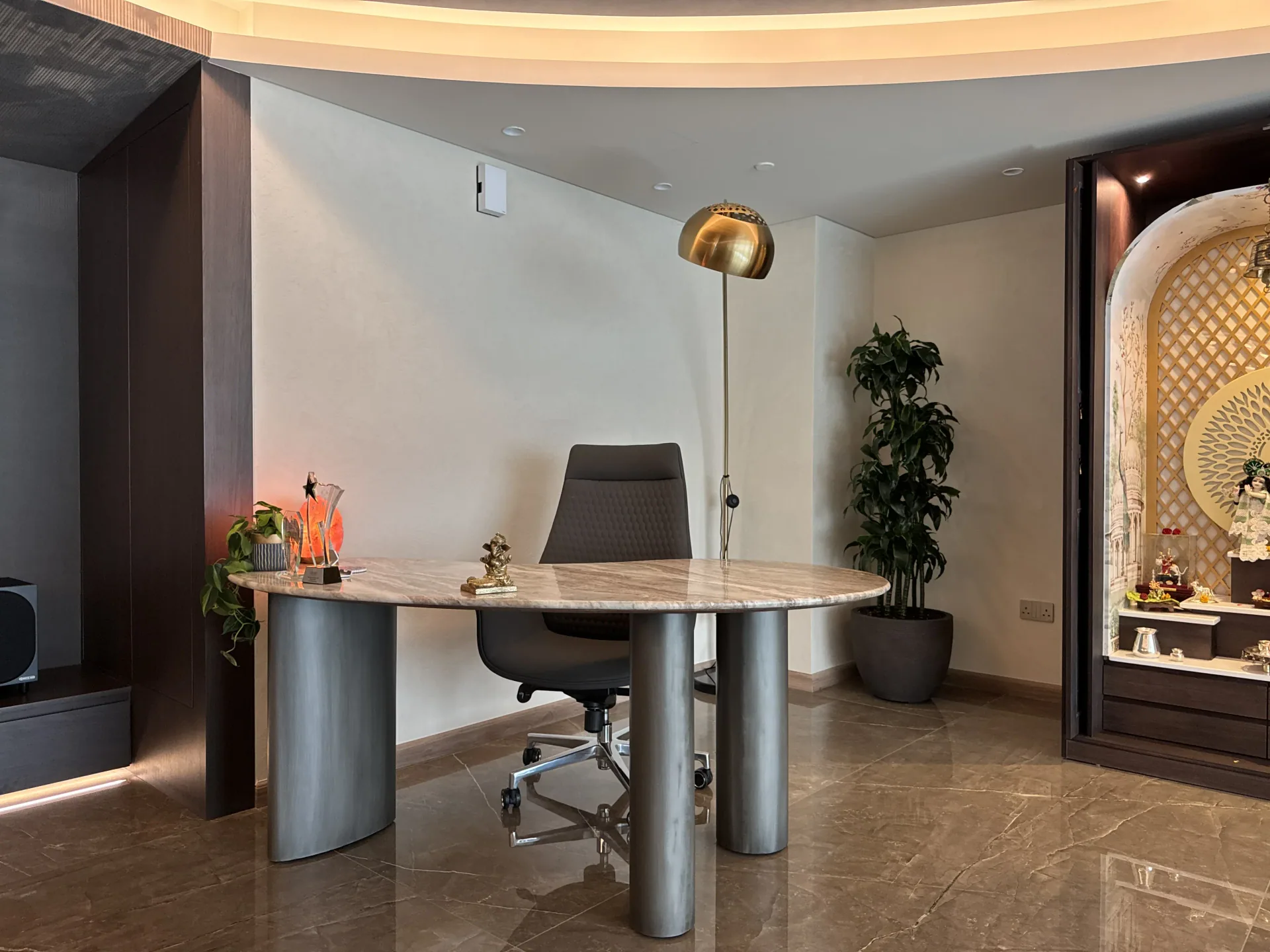 A Real-Site Finish Study - Study 30, a microcement residential decorative finish in greige