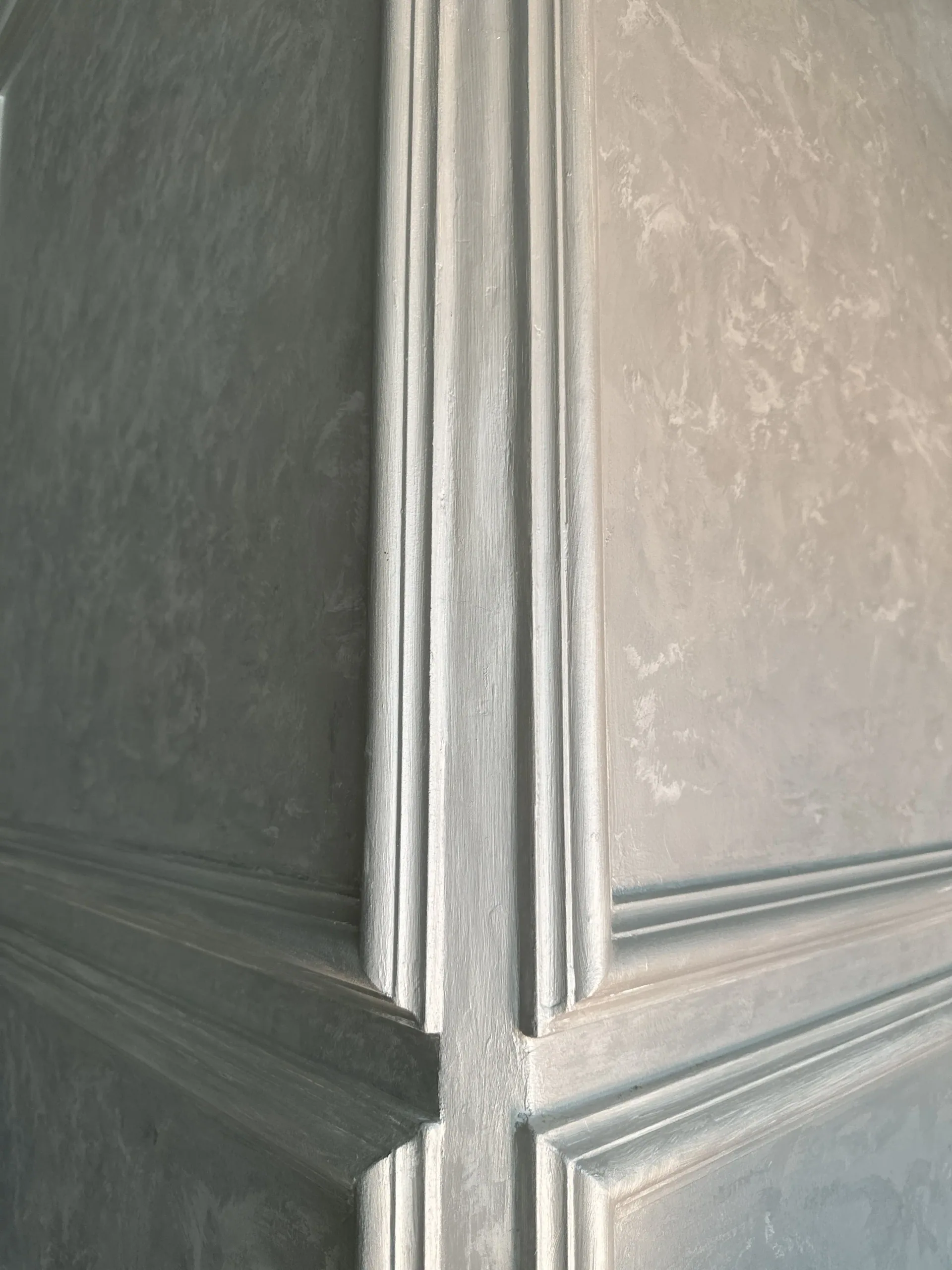 A Calm Continuous Surface - Study 74, a microcement overlay residential decorative finish in soft taupe